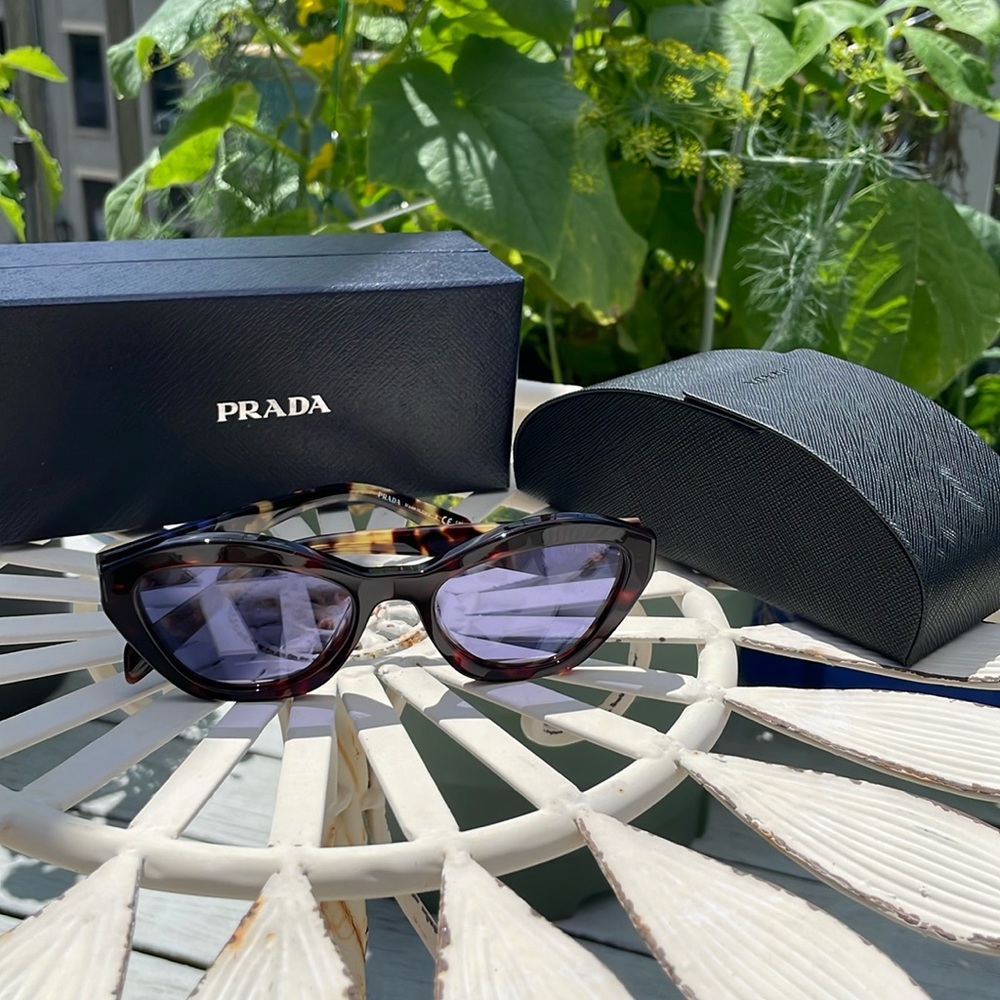 NWT Prada sunglasses with logo
